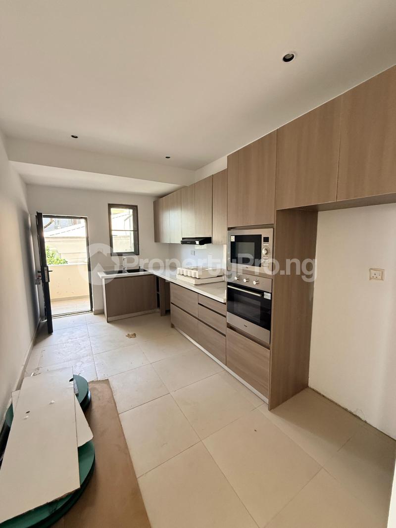 3 bedroom Flat / Apartment for rent Admiralty Road Lekki Lagos