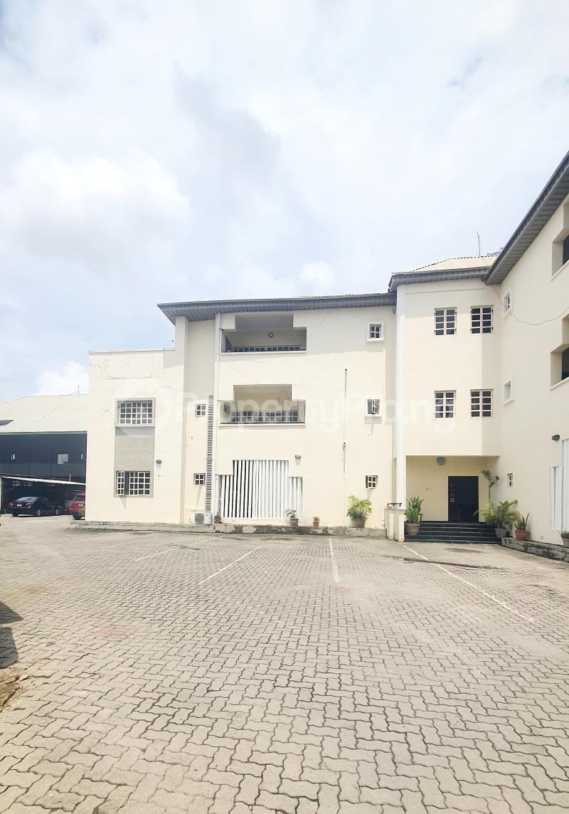 4 bedroom Flat / Apartment for rent Christ Avenue Estate Lekki Phase 1 Lekki Lagos