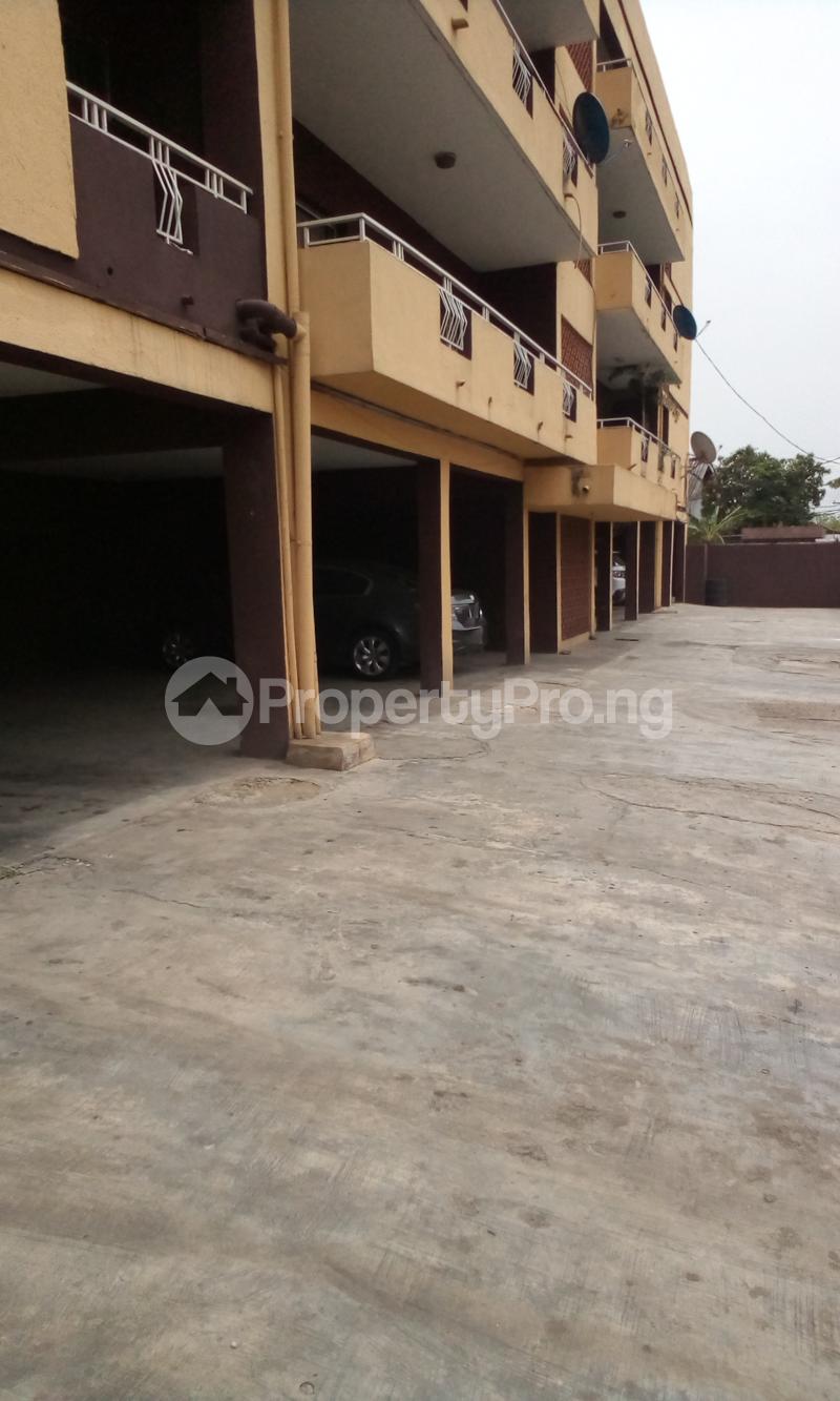 3 bedroom Flat / Apartment for rent Alfred Olaiya Street, Opebi Opebi Ikeja Lagos