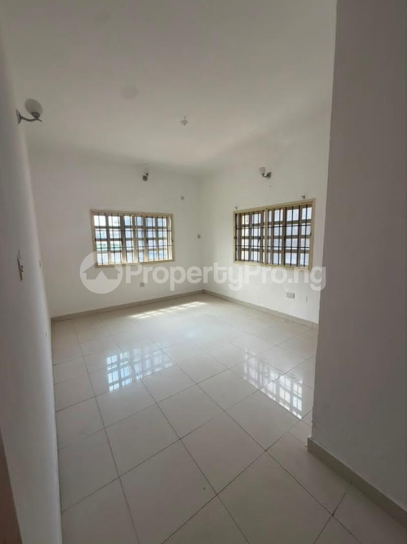 3 bedroom Flat / Apartment for rent Lekki Phase 1 Lekki Lagos State Lekki Phase 1 Lekki Lagos