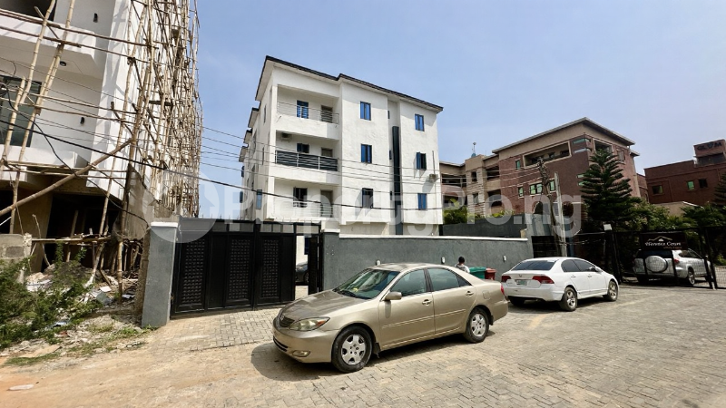 3 bedroom Flat / Apartment for sale Off Silverbird Road Ilasan Lekki Lagos