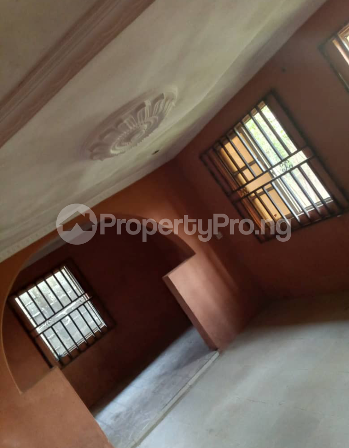 3 bedroom Flat / Apartment for rent Olodo Bank Area, Iyana Church Ibadan Oyo