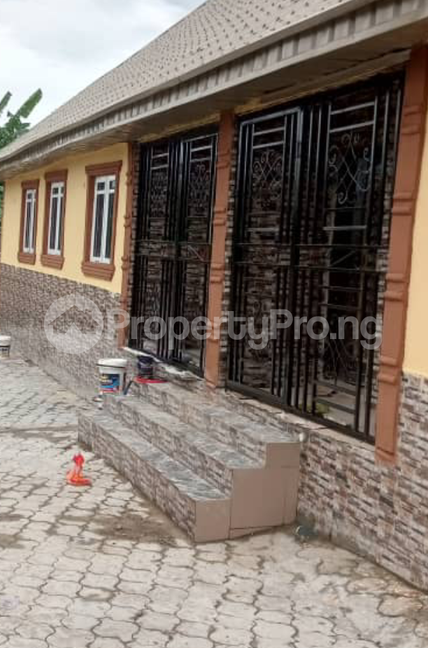 3 bedroom Flat / Apartment for rent Ireakari Estate,oleyo Akala Express Ibadan Oyo