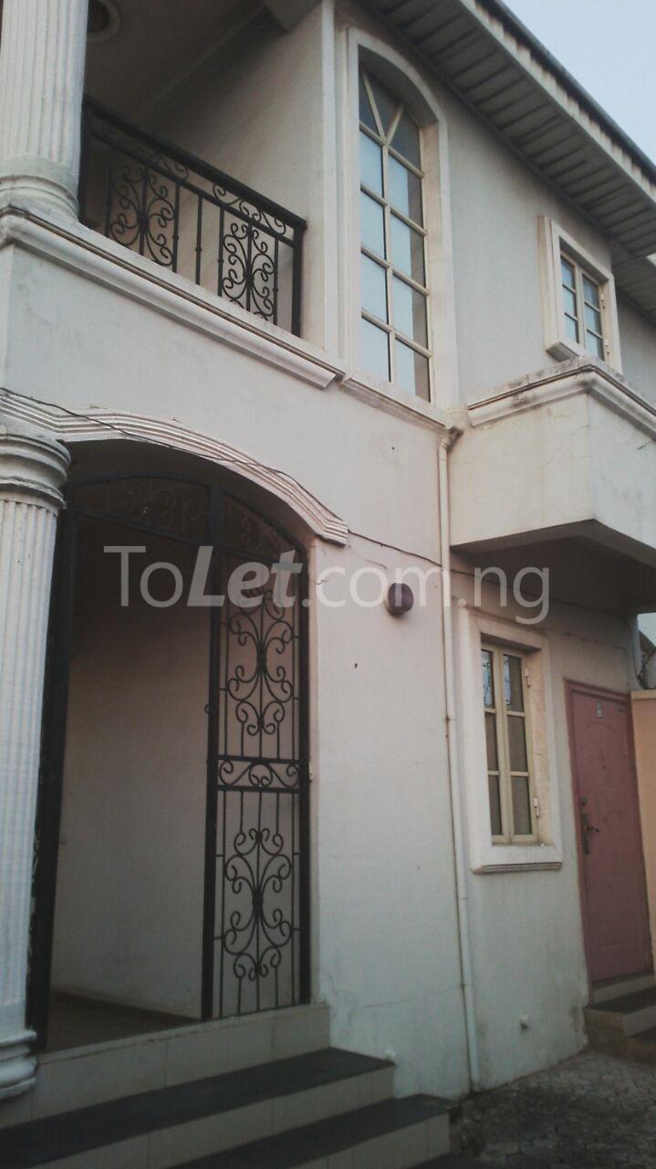 3 bedroom Flat / Apartment for rent Akoka Akoka Yaba Lagos
