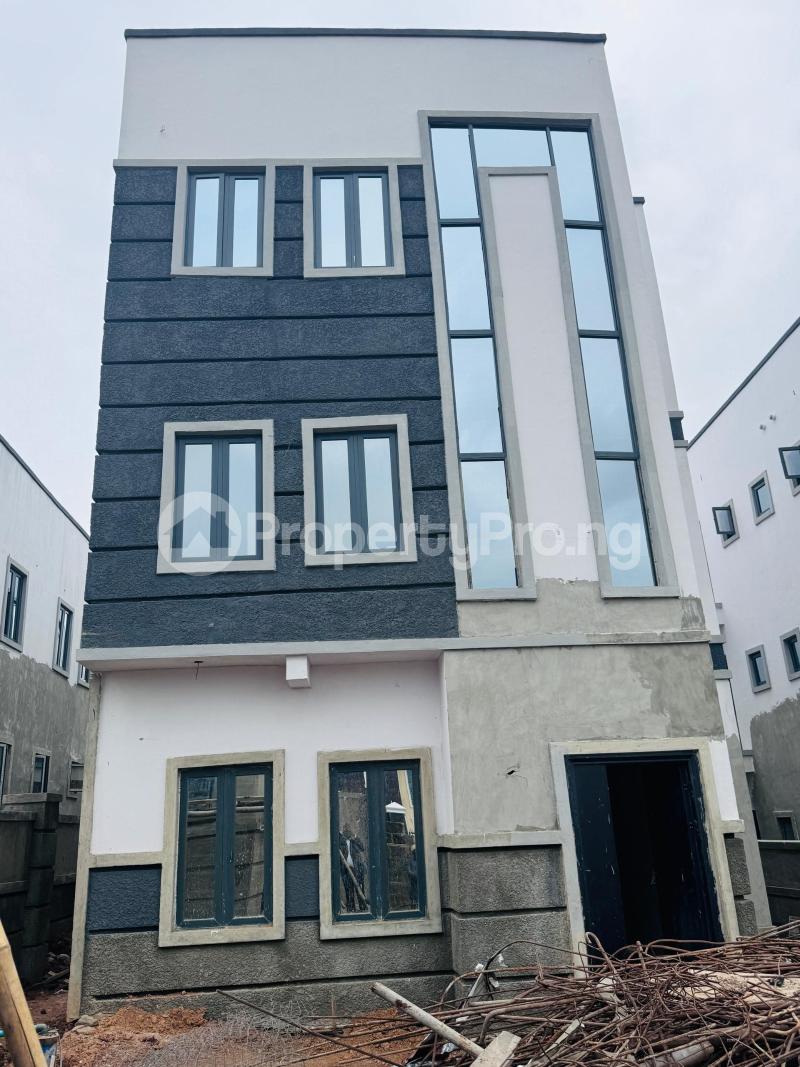 3 bedroom Flat / Apartment for sale Kolapo Ishola Gra Ibadan North -East Oyo