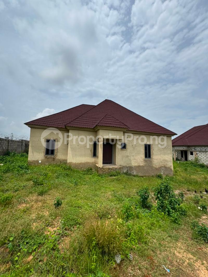 3 bedroom House for sale An Estate Along Jedo Road Lugbe Abuja