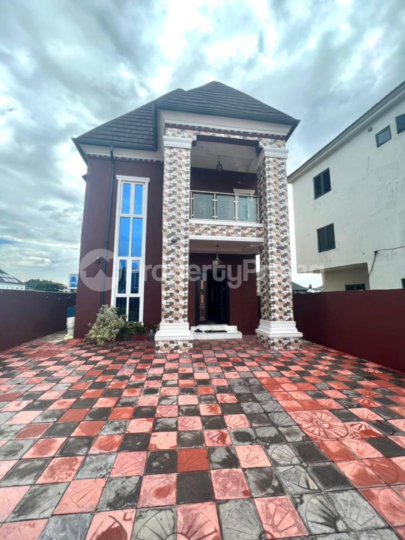 3 Bedroom House in Igboefon Lekki Lagos House for rent in lekki