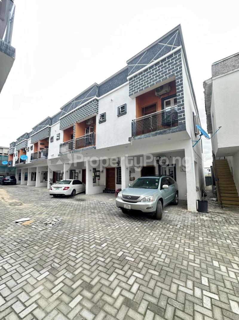 3 bedroom House for sale Ikota Lekki Lagos