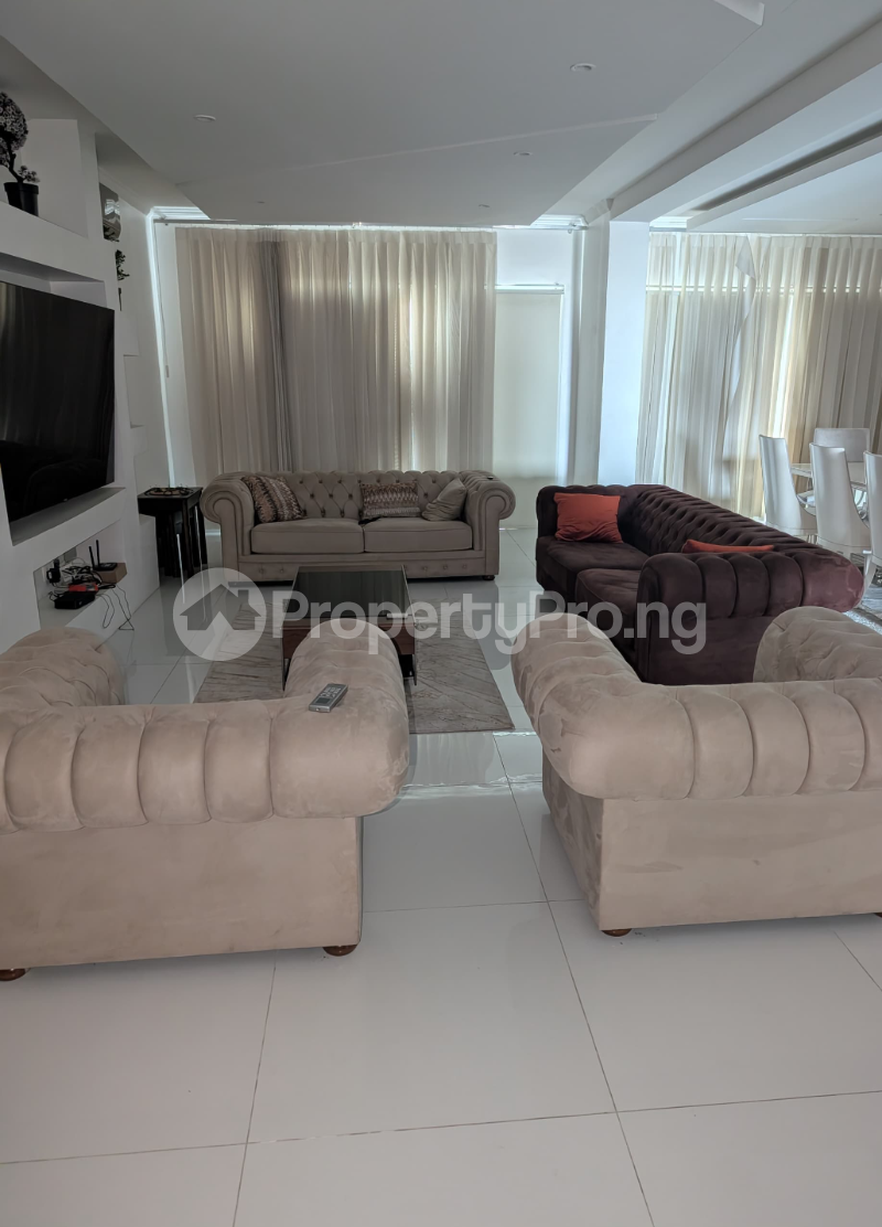 3 bedroom Flat / Apartment for rent In An Estate Gerard road Ikoyi Lagos