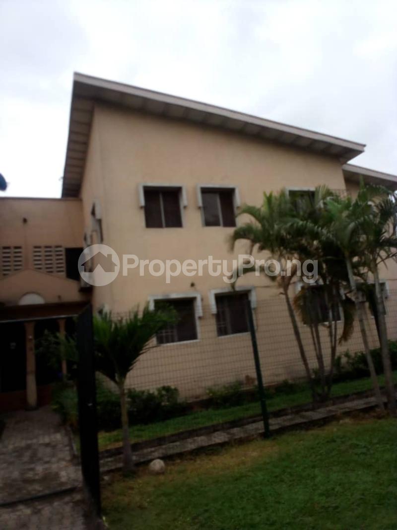 3 bedroom Flat / Apartment for rent Millenuim/UPS Gbagada Lagos