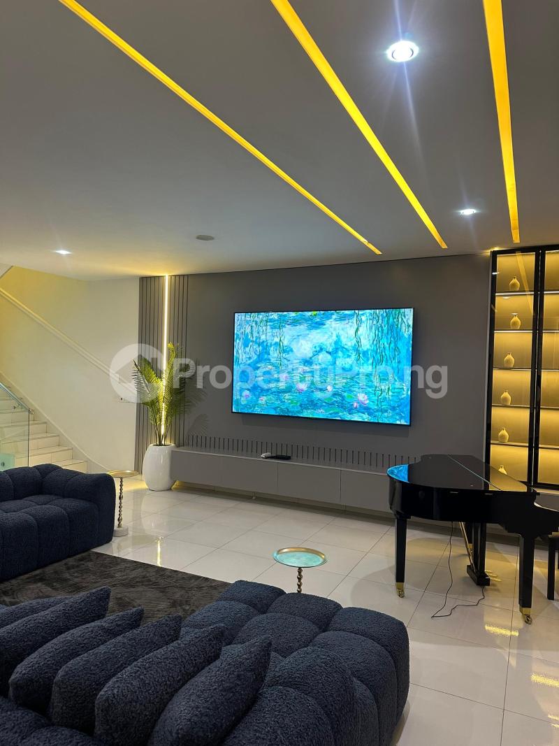 3 bedroom Flat / Apartment for shortlet Ikate Lekki Lagos