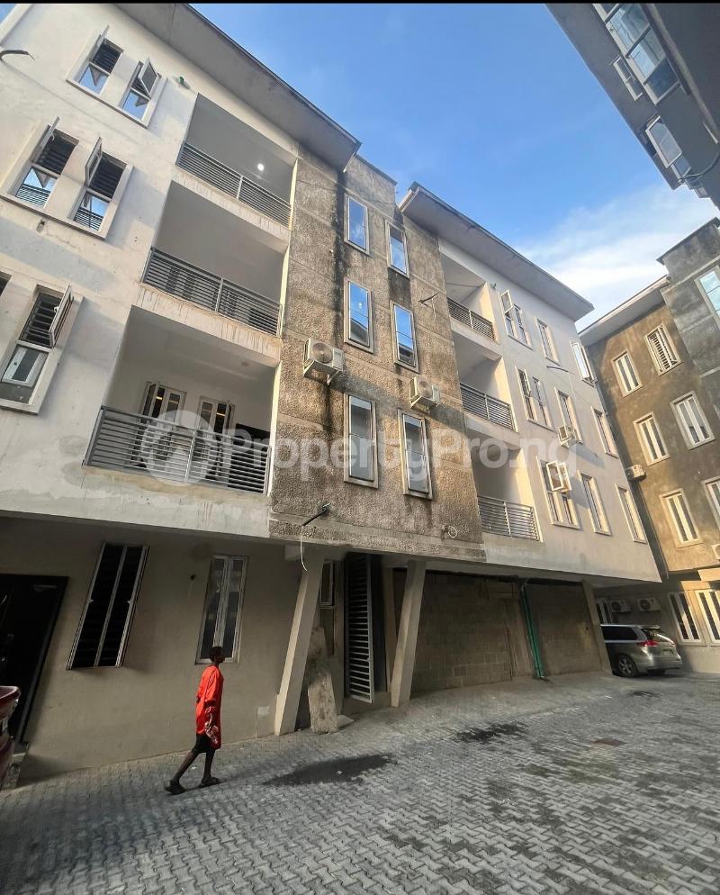 3 bedroom Flat / Apartment for sale Admiralty Way Lekki Phase 1 Lekki Lagos