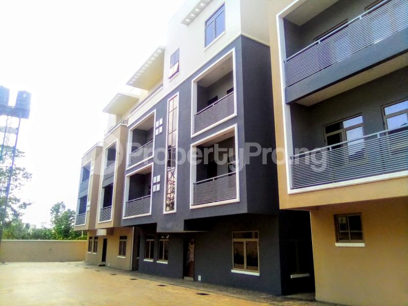 3 bedroom Flat / Apartment for rent Estate Guzape Abuja