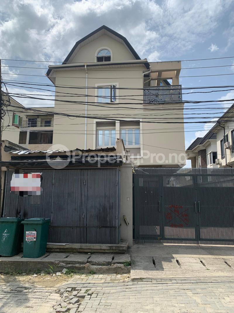 3 bedroom House for rent Osapa london Lekki Lagos