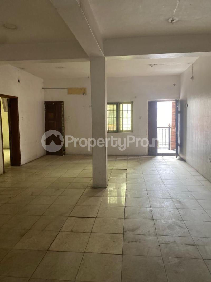 3 bedroom Flat / Apartment for rent Ebute Meta Adekunle Yaba Lagos