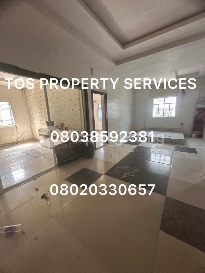 3 bedroom Commercial Property for rent Off Herbert Macaulay Way, Yaba ,lagos. Yaba Lagos