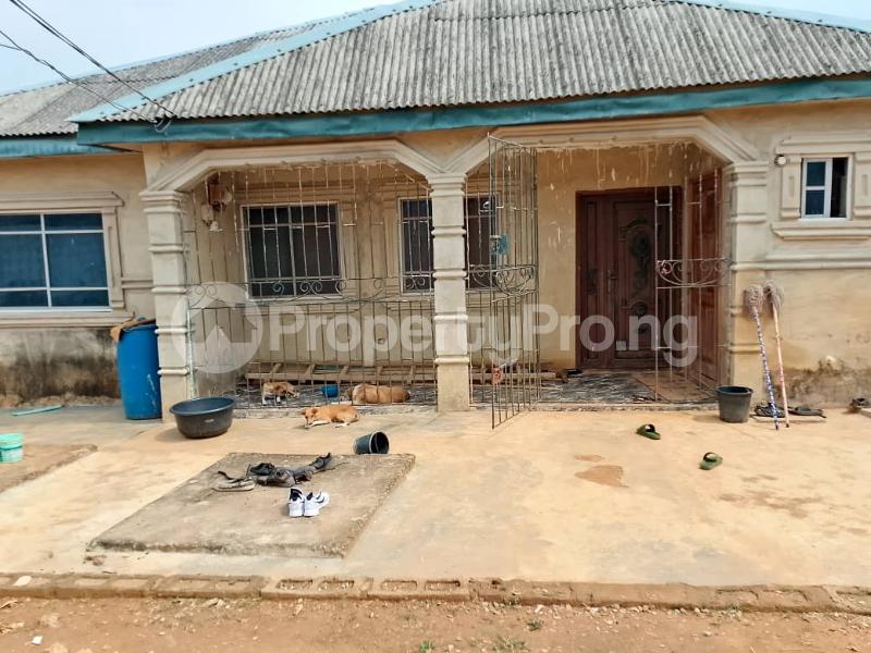 3 bedroom House for sale Agunfoye Close To The Road, Igbogbo Ikorodu Lagos