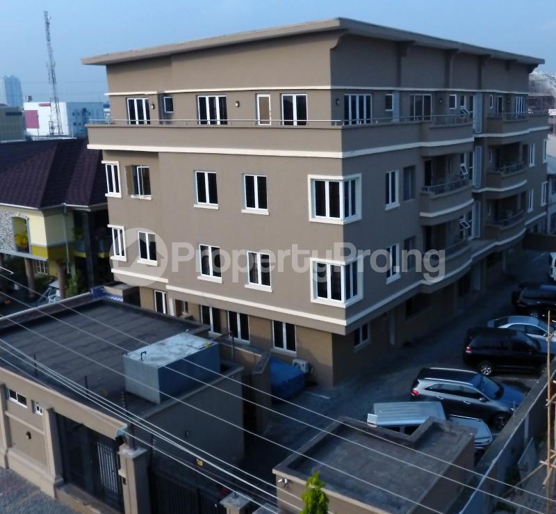 3 bedroom Flat / Apartment for rent 2 Adebisi Ogunbiyi Lekki Phase 1 Lekki Lagos