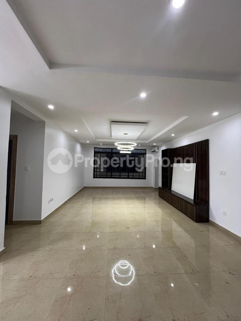 3 bedroom Flat / Apartment for rent ONIRU Victoria Island Lagos