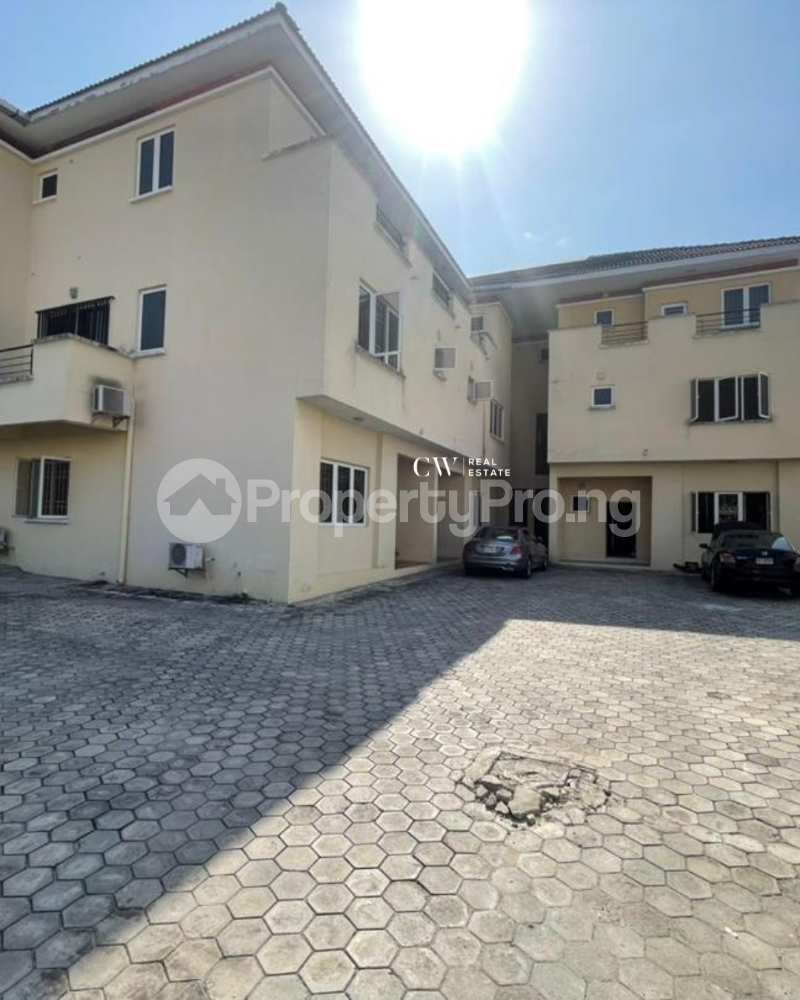 3 bedroom Flat / Apartment for sale ONIRU Victoria Island Lagos