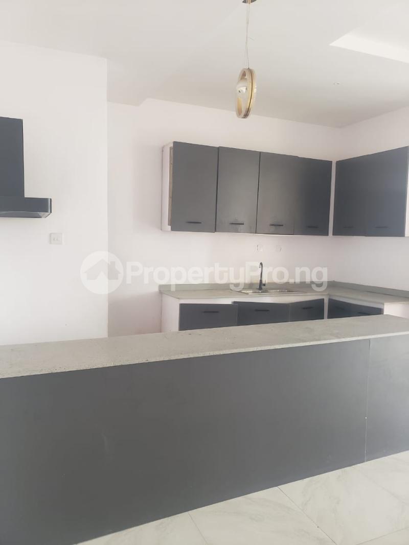 3 bedroom Flat / Apartment for rent Ologolo Lekki Lagos