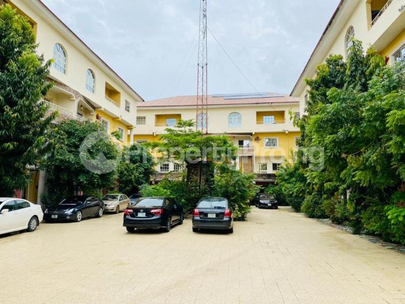 3 bedroom Commercial Property for rent Ikoyi Lagos