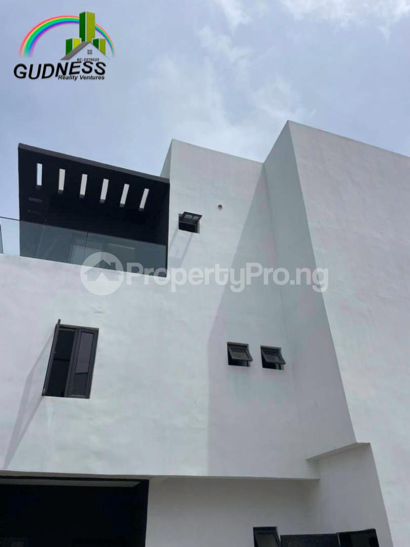 3 bedroom House for sale Ikota Lekki Lagos