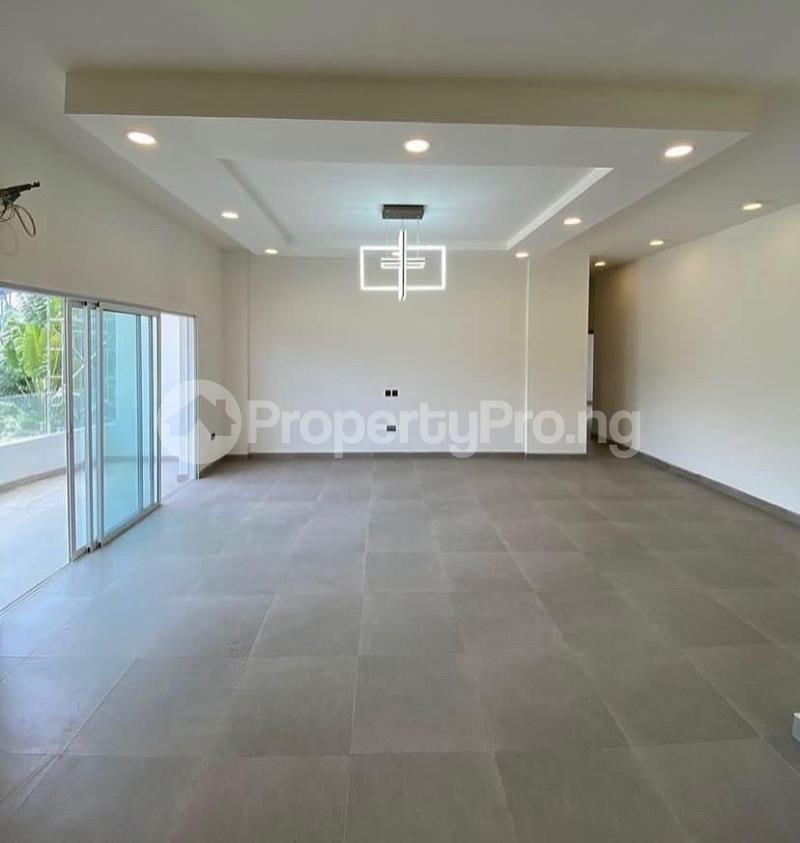 3 bedroom Flat / Apartment for sale Adeola Odeku Victoria Island Lagos