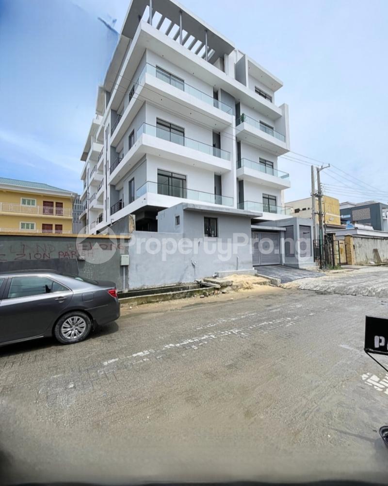 3 bedroom Flat / Apartment for sale Lekki Phase 1 Lekki Lagos