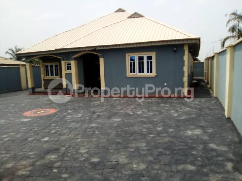 3 bedroom Flat / Apartment for rent Ajia New Ife Road Iwo Rd Ibadan Oyo