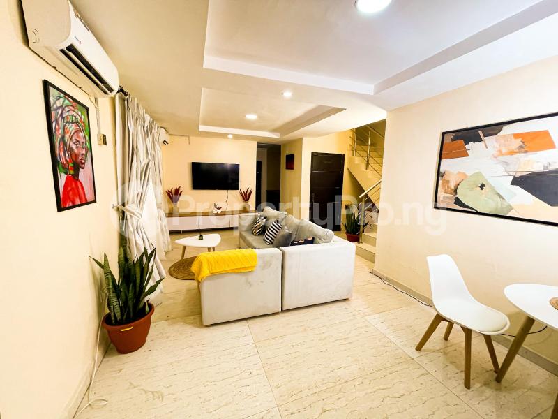 3 bedroom House for shortlet Ikeja Lagos