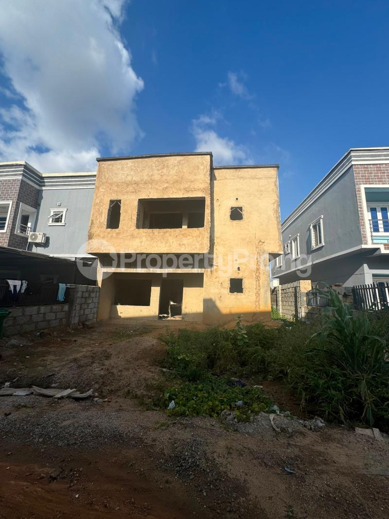3 bedroom House for sale Along Nut Road Lugbe Abuja Lugbe Abuja