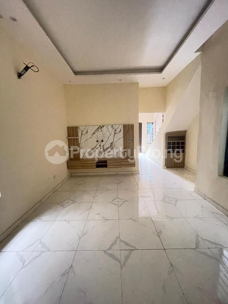 3 bedroom House for sale Adeniyi Jones Ikeja Lagos