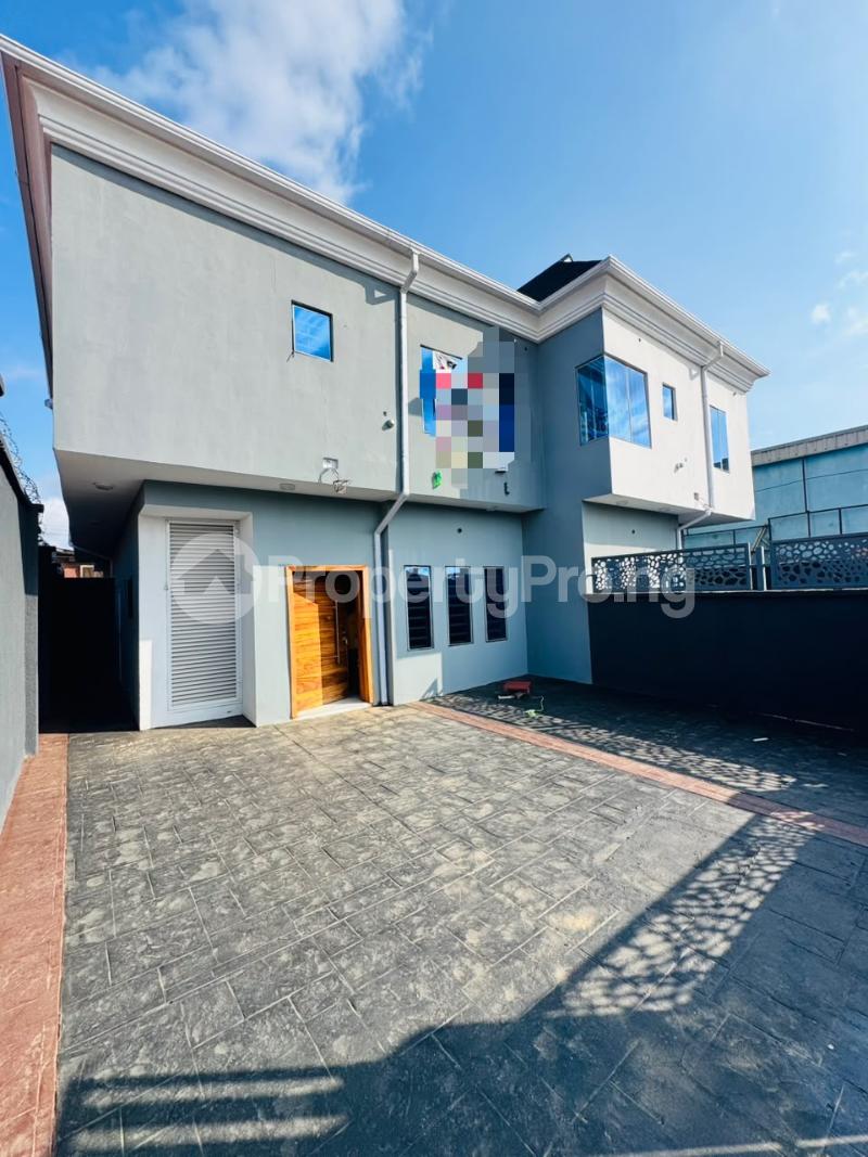3 bedroom House for sale Agege Ifako Agege Lagos