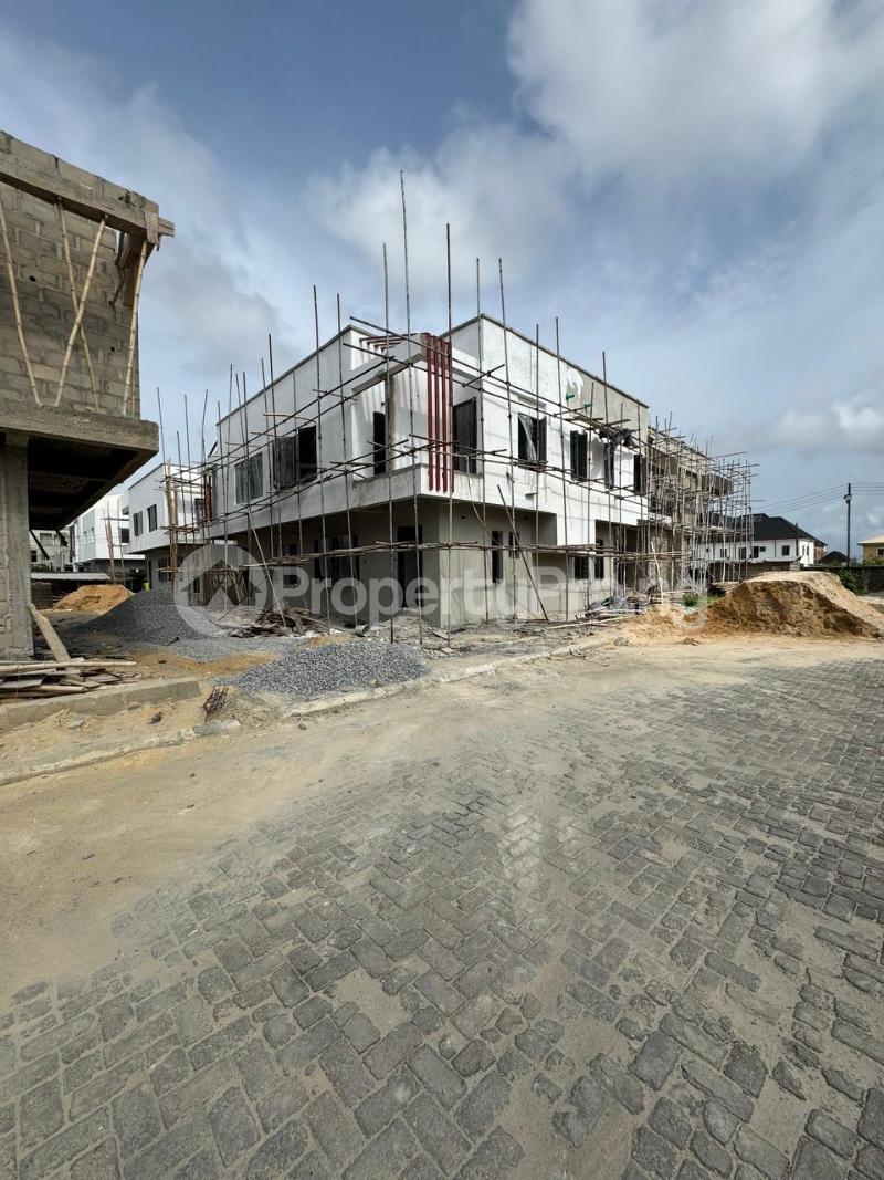 4 bedroom House for sale Vineyard 2 Ogombo Road,abraham Adesanya Ogombo Ajah Lagos