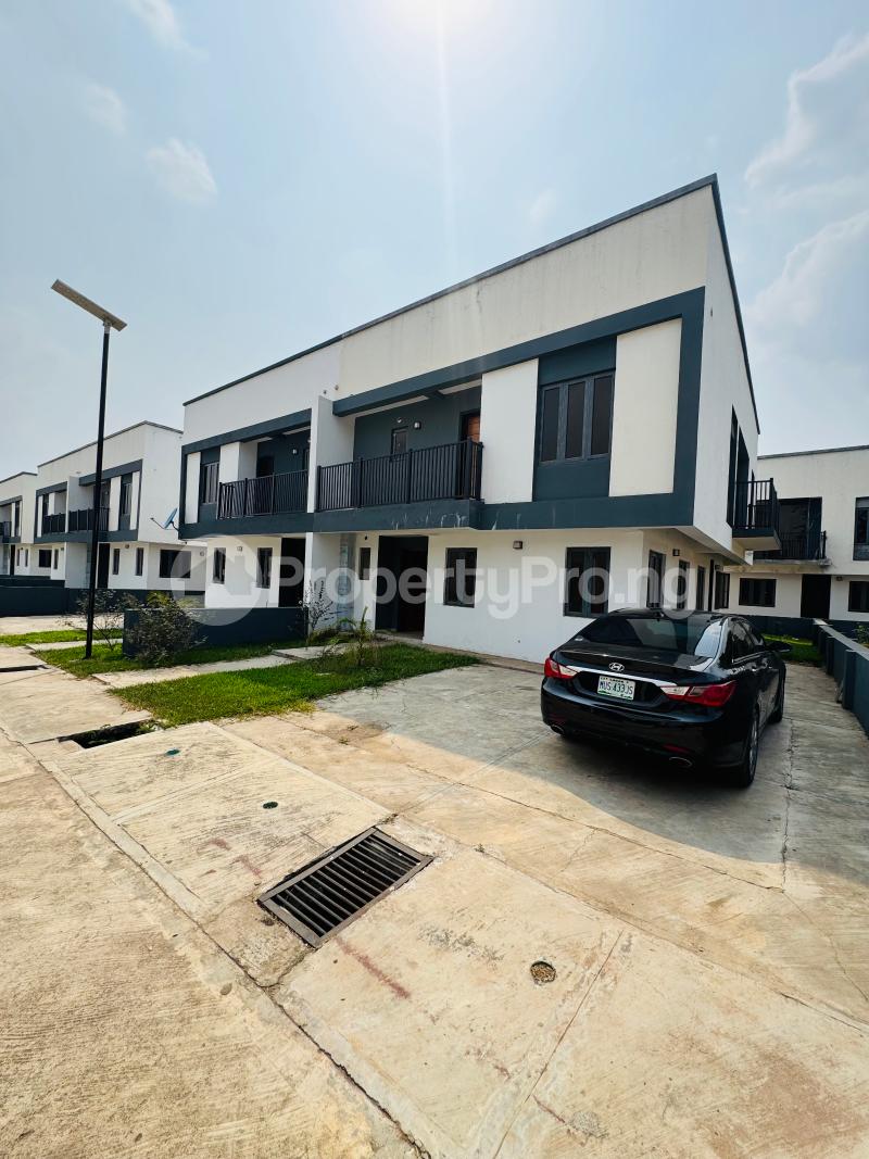 3 bedroom House for sale Main Jericho Gra Ibadan Oyo