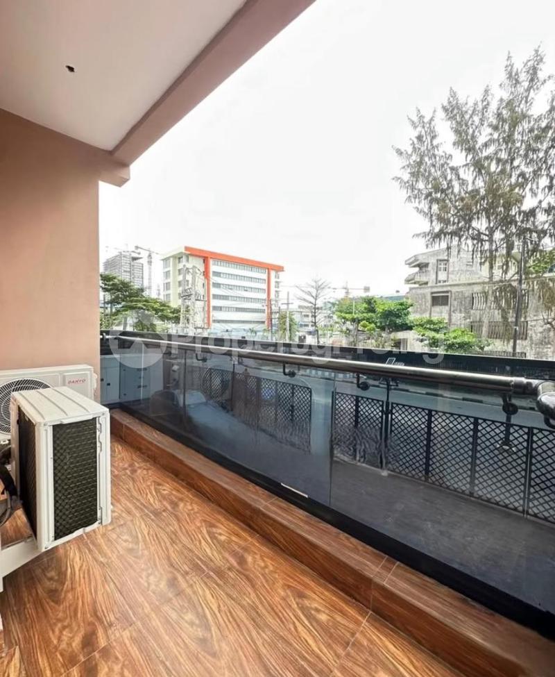 3 bedroom Flat / Apartment for rent Victoria Island Lagos - 3