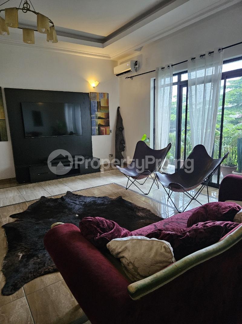 3 bedroom Flat / Apartment for sale ONIRU Victoria Island Lagos