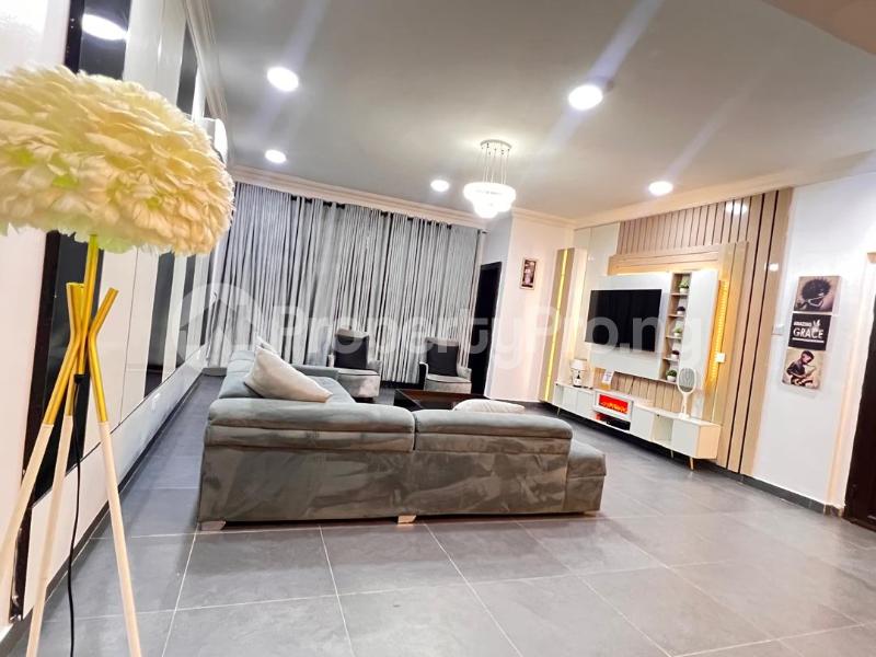 Flat / Apartment for shortlet ONIRU Victoria Island Lagos
