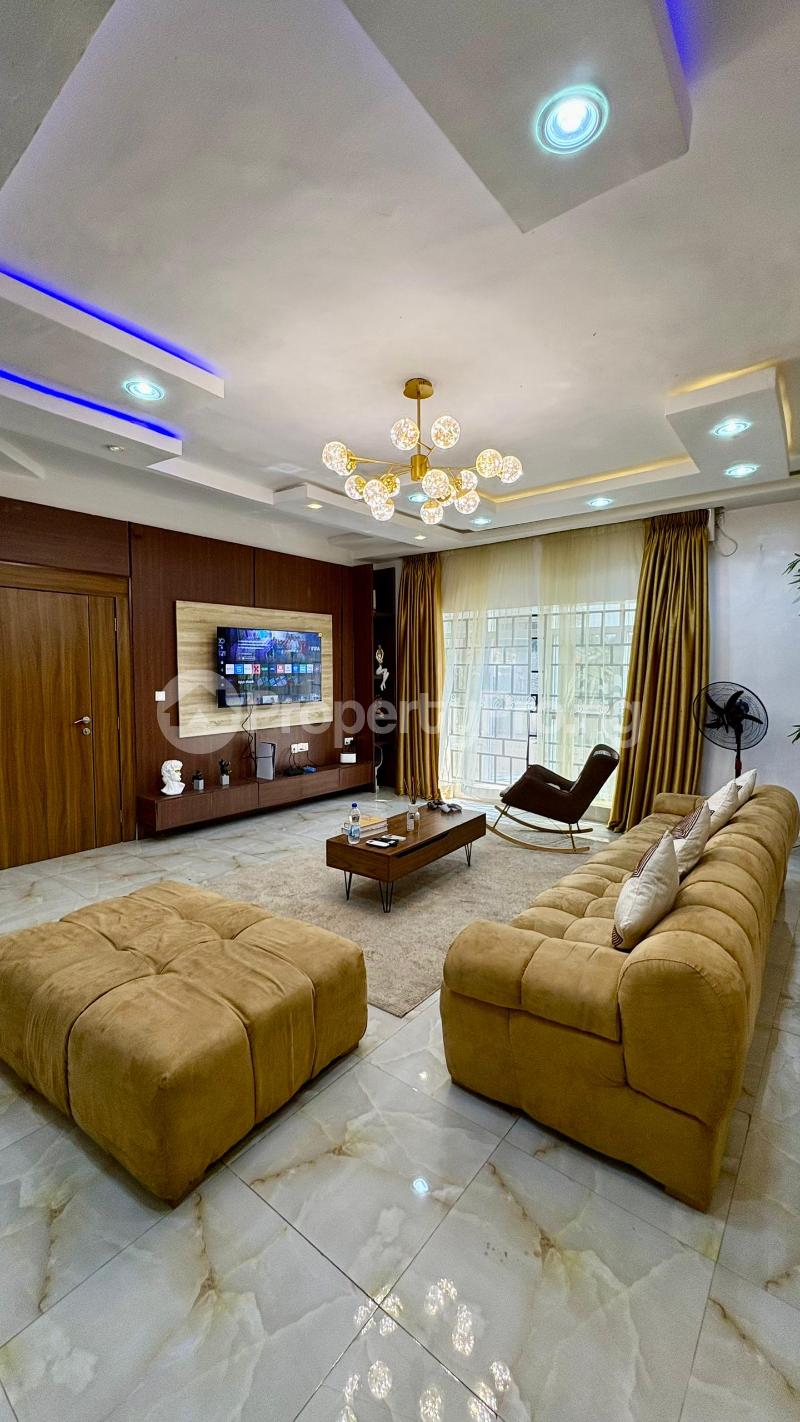 3 bedroom Flat / Apartment for shortlet Adeyi, Bodija Ibadan Oyo