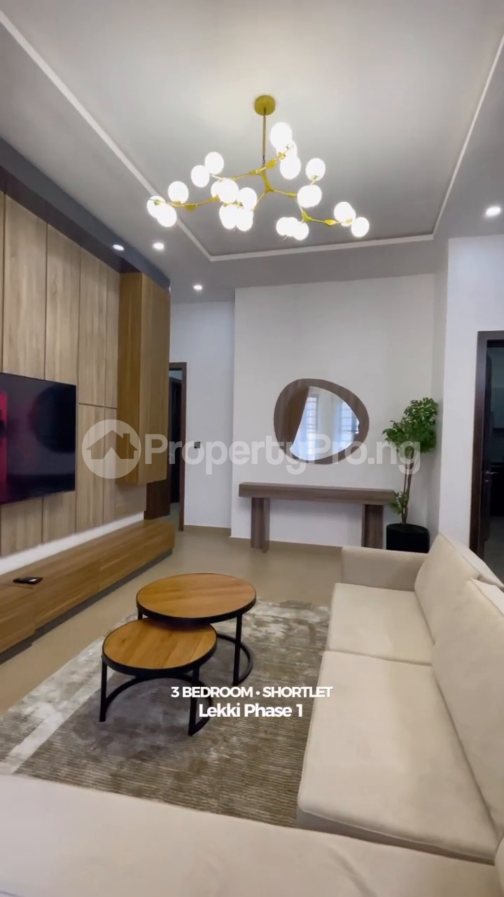 3 bedroom Flat / Apartment for shortlet Lekki Lagos