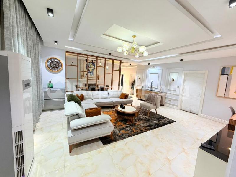 Flat / Apartment for shortlet ONIRU Victoria Island Lagos