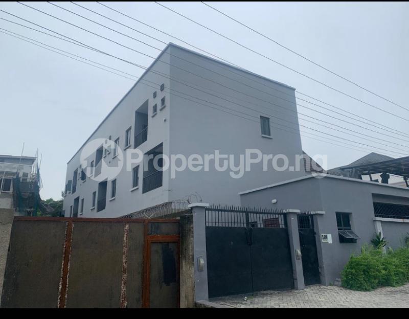 3 bedroom House for rent Beside U3 Estate Lekki Phase 1 Lekki Lagos