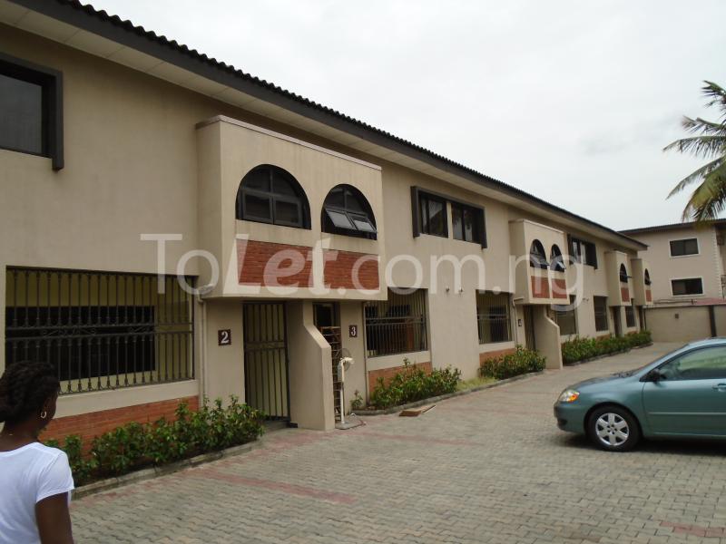 3 bedroom House for rent Ajao Estate,anthony,maryland Maryland Ikeja Lagos