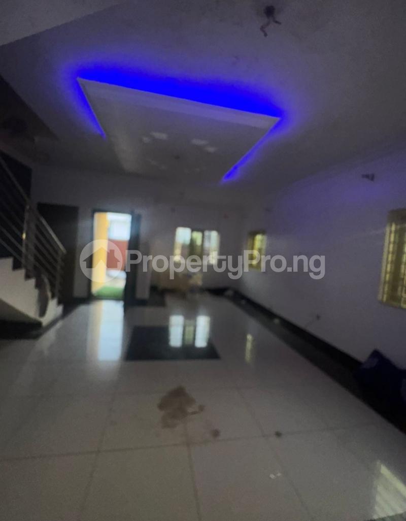 3 bedroom House for rent Orchid Lekki Lagos. orchid Lekki Lagos