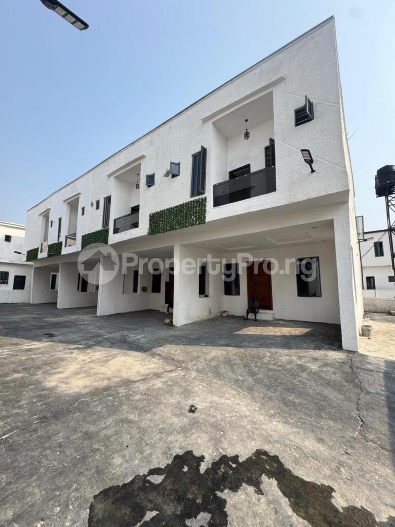 3 bedroom House for sale Off Lekki-Epe Expressway Ajah Lagos