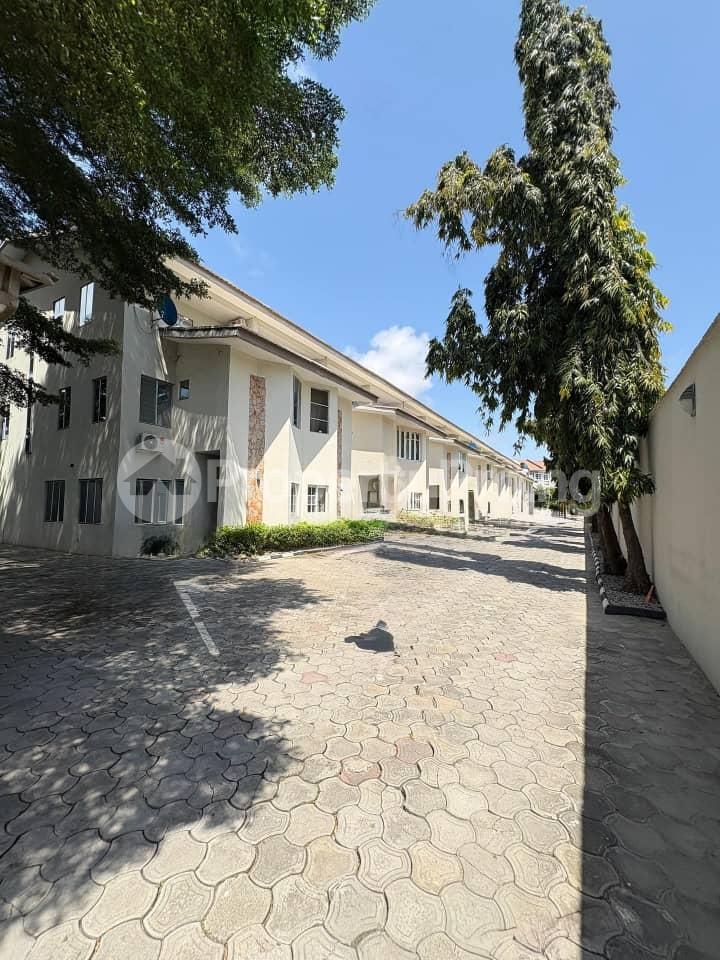3 bedroom House for rent ONIRU Victoria Island Lagos - 0