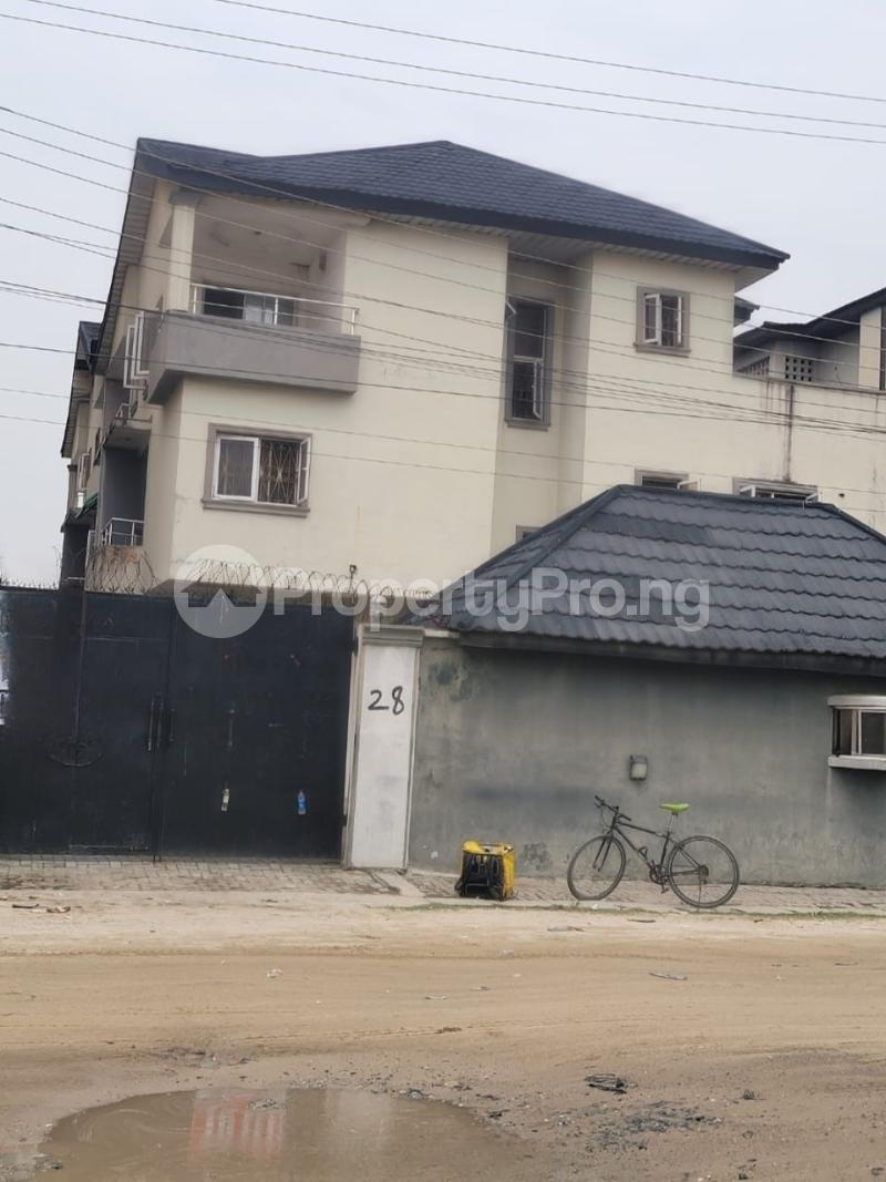 3 bedroom Flat / Apartment for rent Ologolo Lekki Lagos