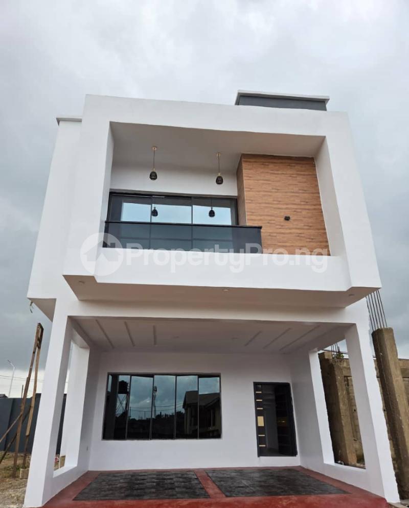3 bedroom House for sale Gra, Alagbaka, Akure Ondo
