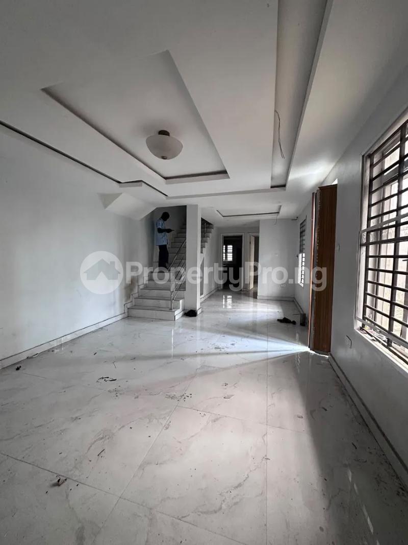 3 bedroom House for rent Ikate Lekki Lagos
